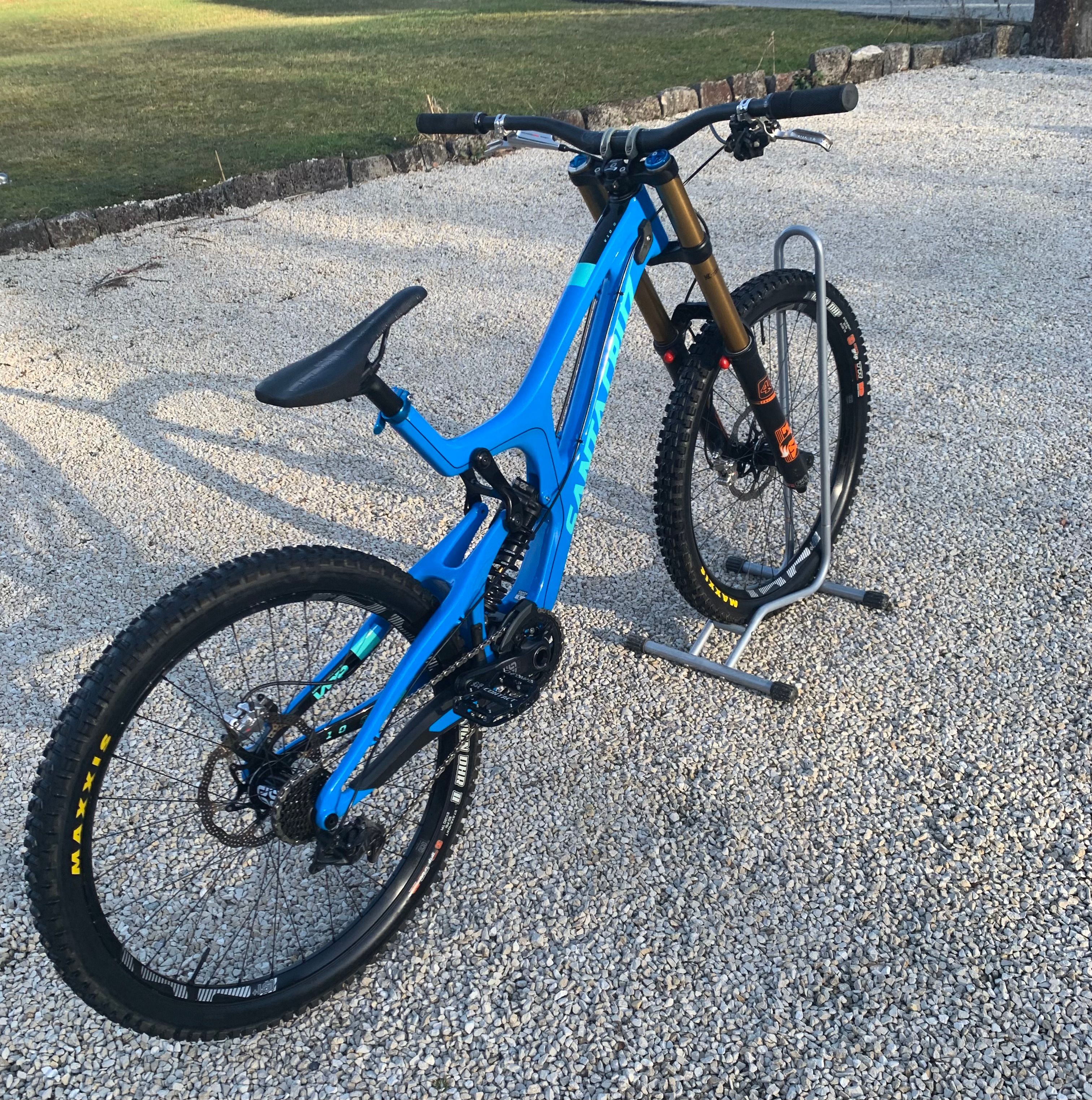 Santa Cruz V10 C S used in L buycycle USA