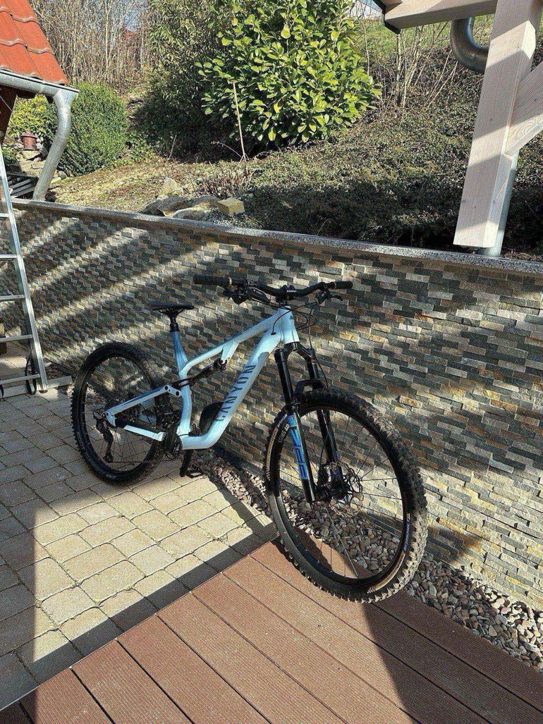 Used Canyon Neuron 6 2022 2022 Mountainbike, Blue — image 1 of 7