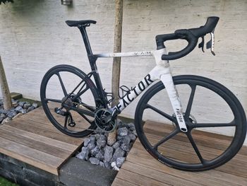 Used Factor OSTRO VAM 2023 2023 Road & Gravel, White — image 4 of 11