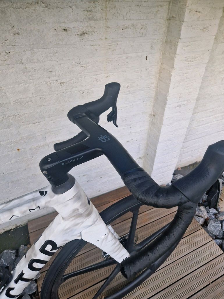 Used Factor OSTRO VAM 2023 2023 Road & Gravel, White — image 9 of 11