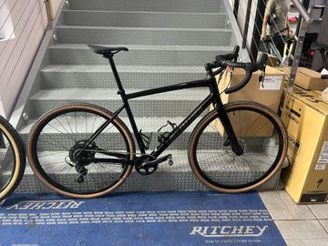 Używany Specialized Diverge Comp E5 2023 2023 Road & Gravel — zdjęcie 1 z 5