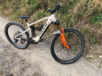 Used Focus SAM2 6.9 2021 2021 Mountainbike, Light Gray — image 6 of 7