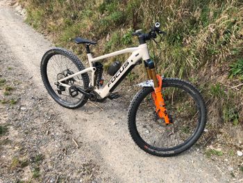 Used Focus SAM2 6.9 2021 2021 Mountainbike, Light Gray — image 1 of 7