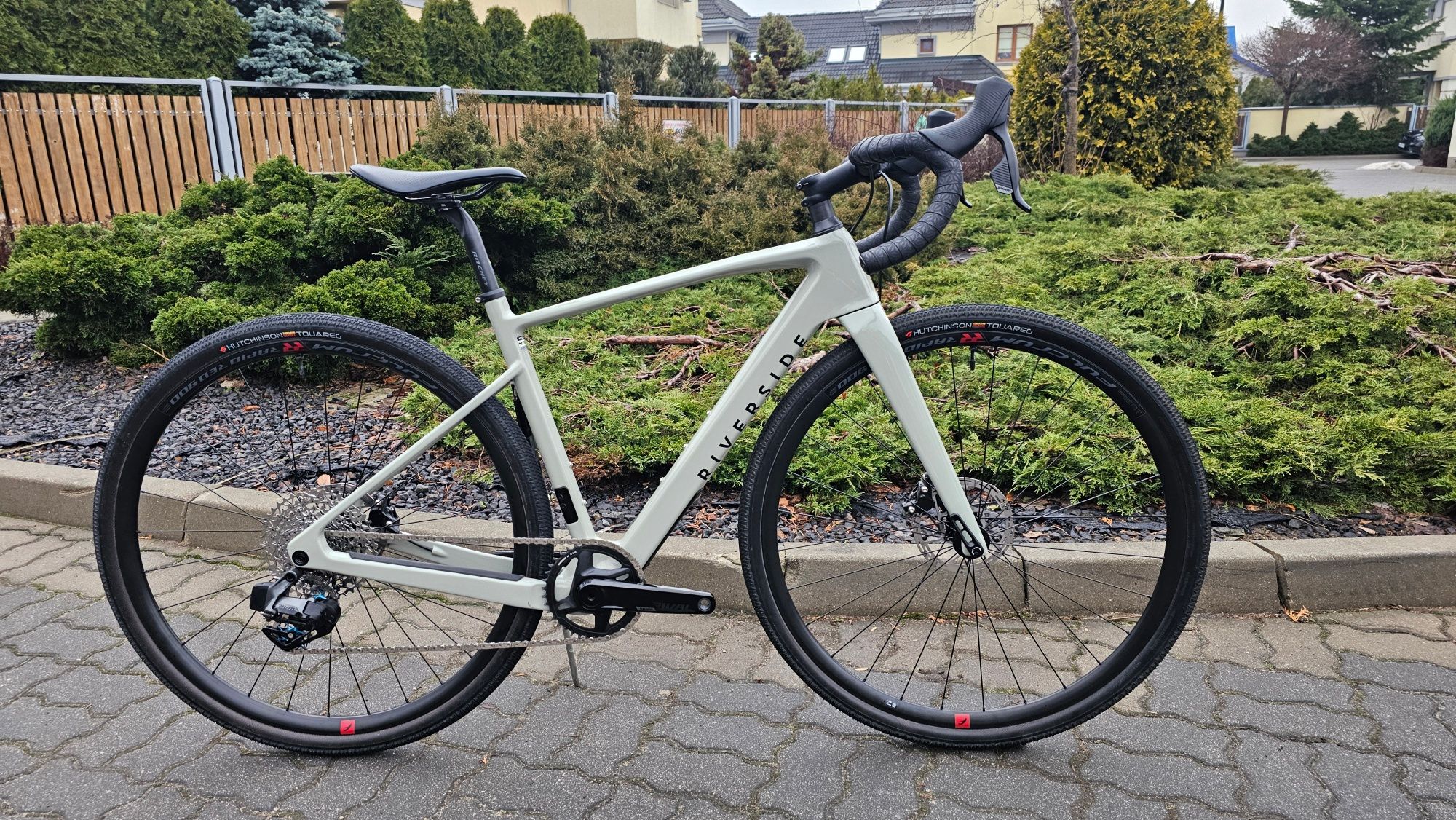 RIVERSIDE Carbon Gravel Bike GCR SRAM Rival Etap AXS / Fulcrum RR 900 ...