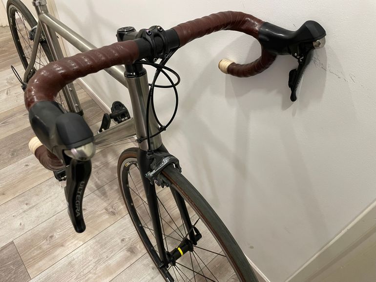 Used Custom Titanium Road 2020 Road & Gravel, Light Gray — image 7 of 8