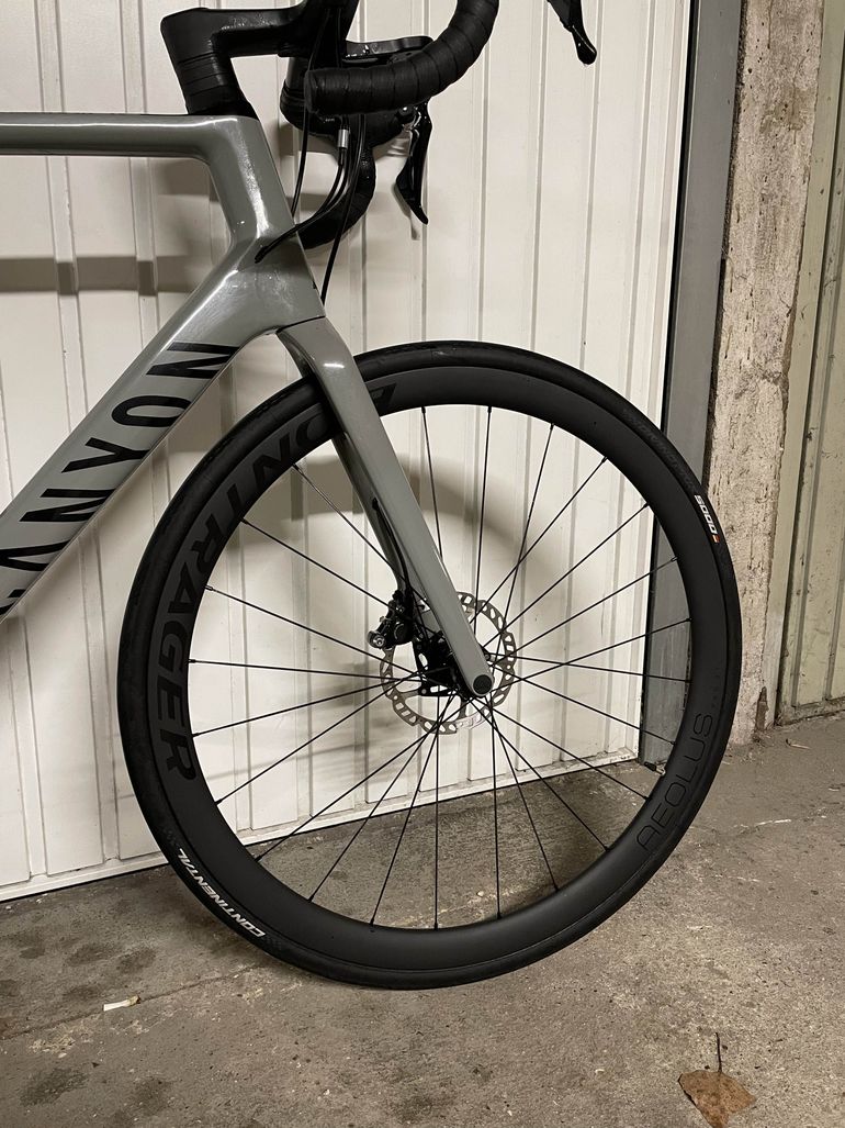 Used Canyon Ultimate CF SL 7 Disc 2021 Road & Gravel, Light Gray — image 4 of 6