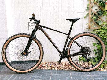 Used DECATHLON Rockrider Race 720 2023 Mountainbike, Orange — image 2 of 9