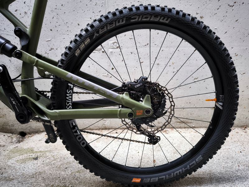 Używany Nukeproof Mega 275c Factory 2019 2019 Mountainbike — zdjęcie 4 z 20