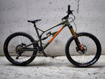 Tweedehands Nukeproof Mega 275c Factory 2019 2019 MTB