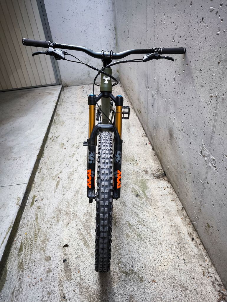 Brugt Nukeproof Mega 275c Factory 2019 2019 Mountainbike — billede 9 af 20