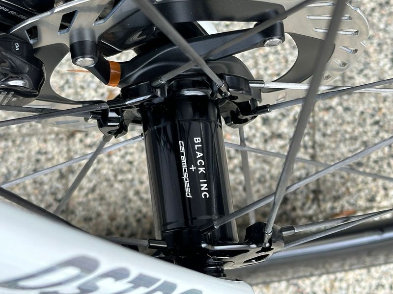 Factor OSTRO VAM 2023 2023 Road & Gravel d'occasion — image 5 sur 13