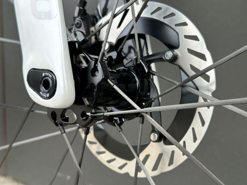 Factor OSTRO VAM 2023 2023 Road & Gravel d'occasion — image 6 sur 13