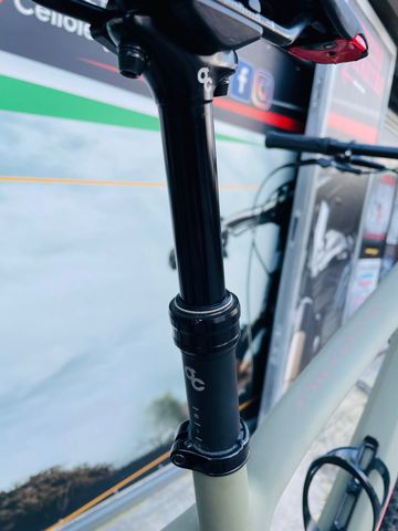 Orbea ALMA M51 2022 2022 Mountainbike usato, Nero — immagine 4 di 5