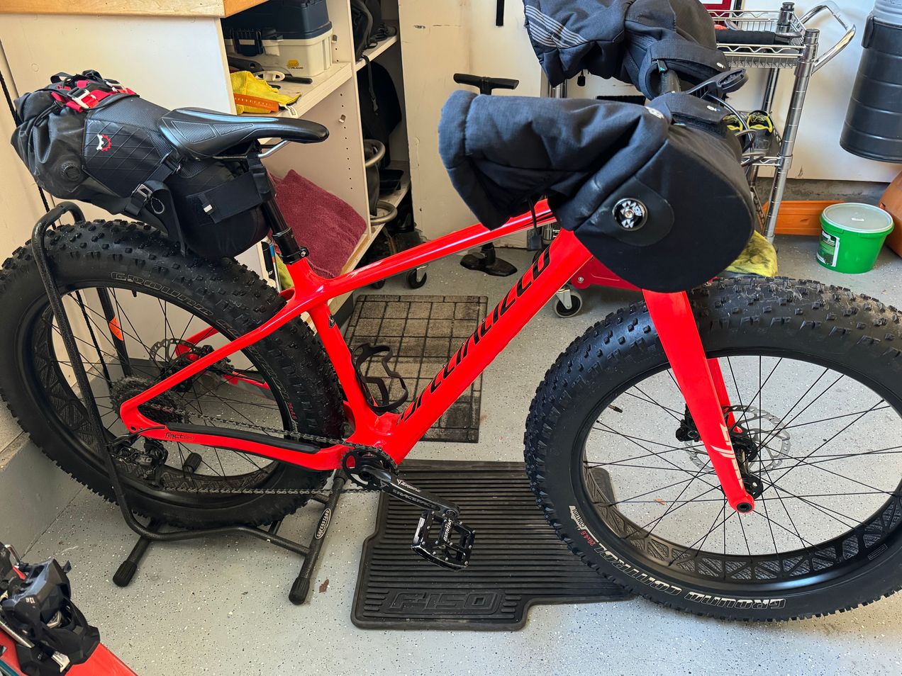 Specialized fatboy comp carbon best sale for sale