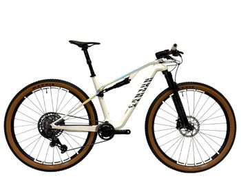 Lux cf deals slx 9