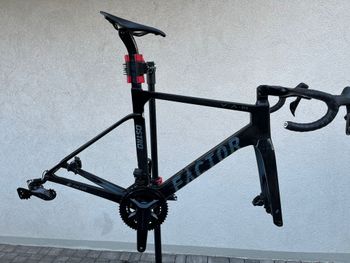 Used Factor Frame Kit Ostro VAM + Ultegra Di2 12V 2023 Road & Gravel, Black — image 6 of 7