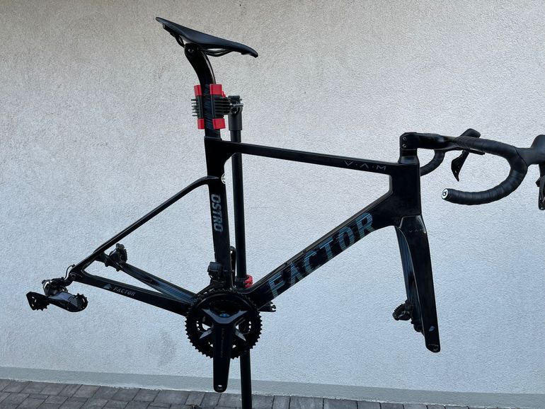 Used Factor Frame Kit Ostro VAM + Ultegra Di2 12V 2023 Road & Gravel, Black — image 6 of 7