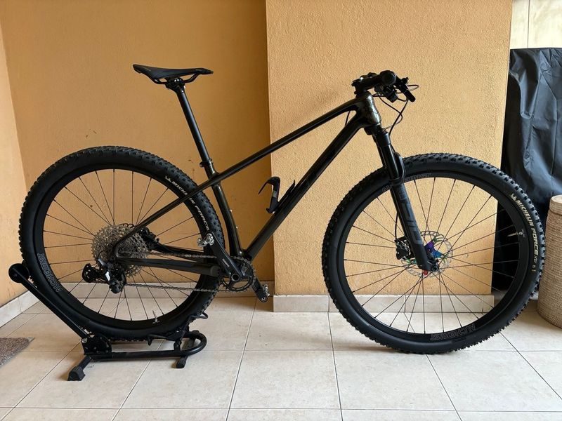 Tweedehands BH Ultimate RC 6.5 2021 2021 MTB
