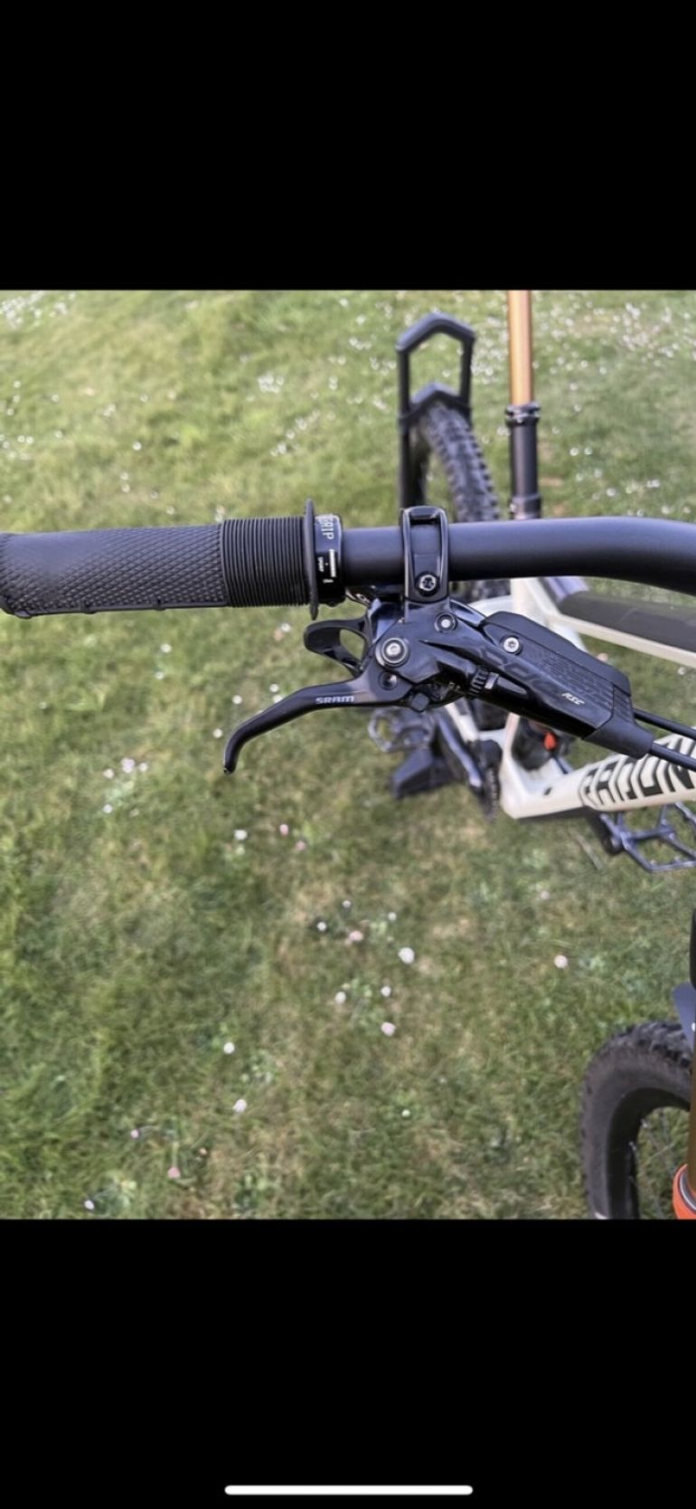 Used Radon JAB 10.0 HD 2021 Mountainbike, Grün — image 7 of 10