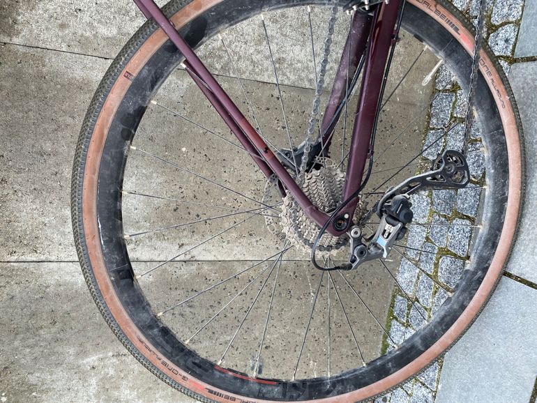 Used CUBE NULANE RACE 2023 2023 Road & Gravel, Red — image 2 of 4