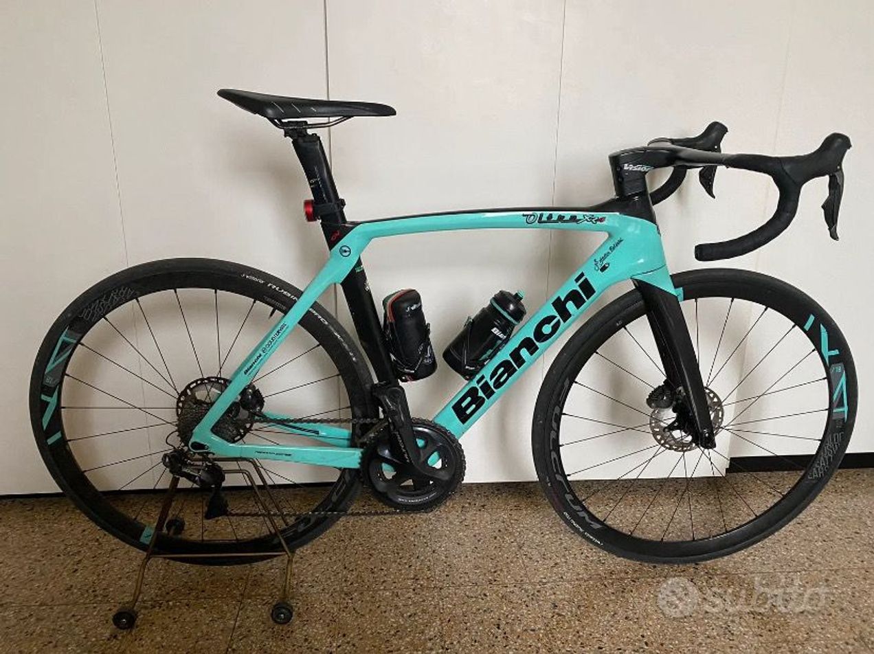 Bianchi Oltre XR4 Disc Ultegra Di2 gebraucht kaufen M buycycle