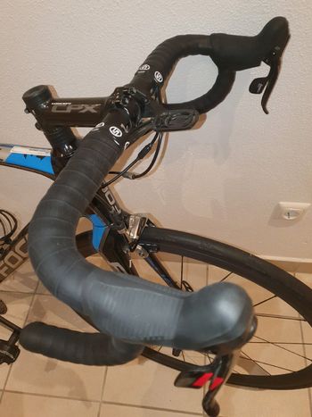 Used Focus Izalco Team SL 2014 Road & Gravel, Azul — image 2 of 9
