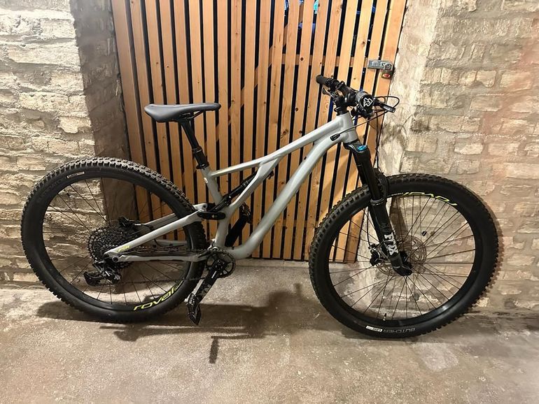 Used Specialized Stumpjumper FSR Comp 12-spd 2020 Mountainbike, Light Gray — image 1 of 5