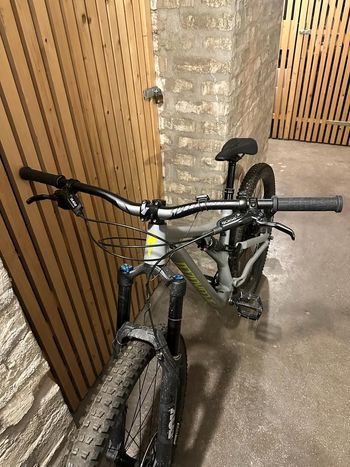 Used Specialized Stumpjumper FSR Comp 12-spd 2020 Mountainbike, Light Gray — image 4 of 5