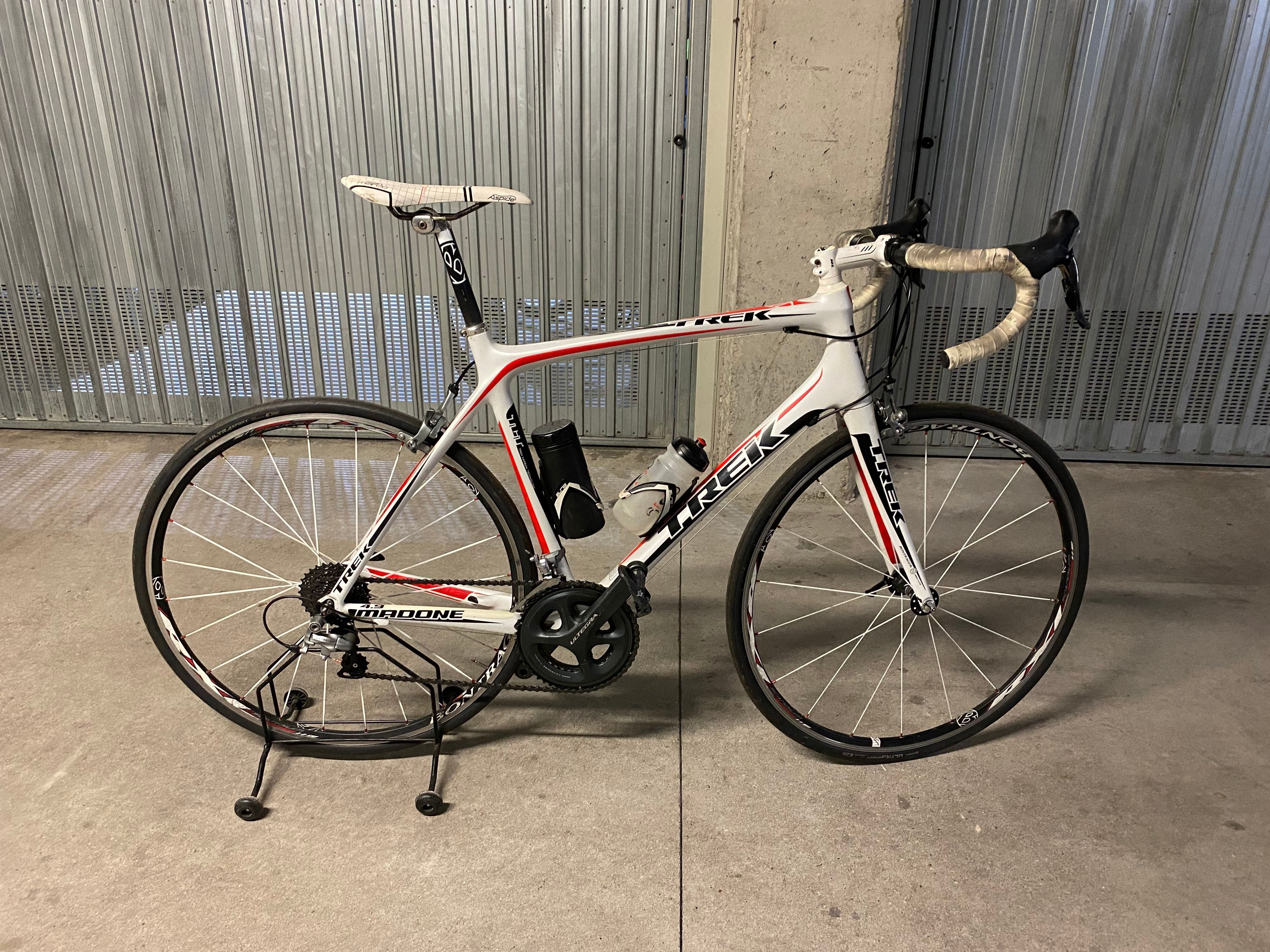 Trek madone 5.2 sales ultegra