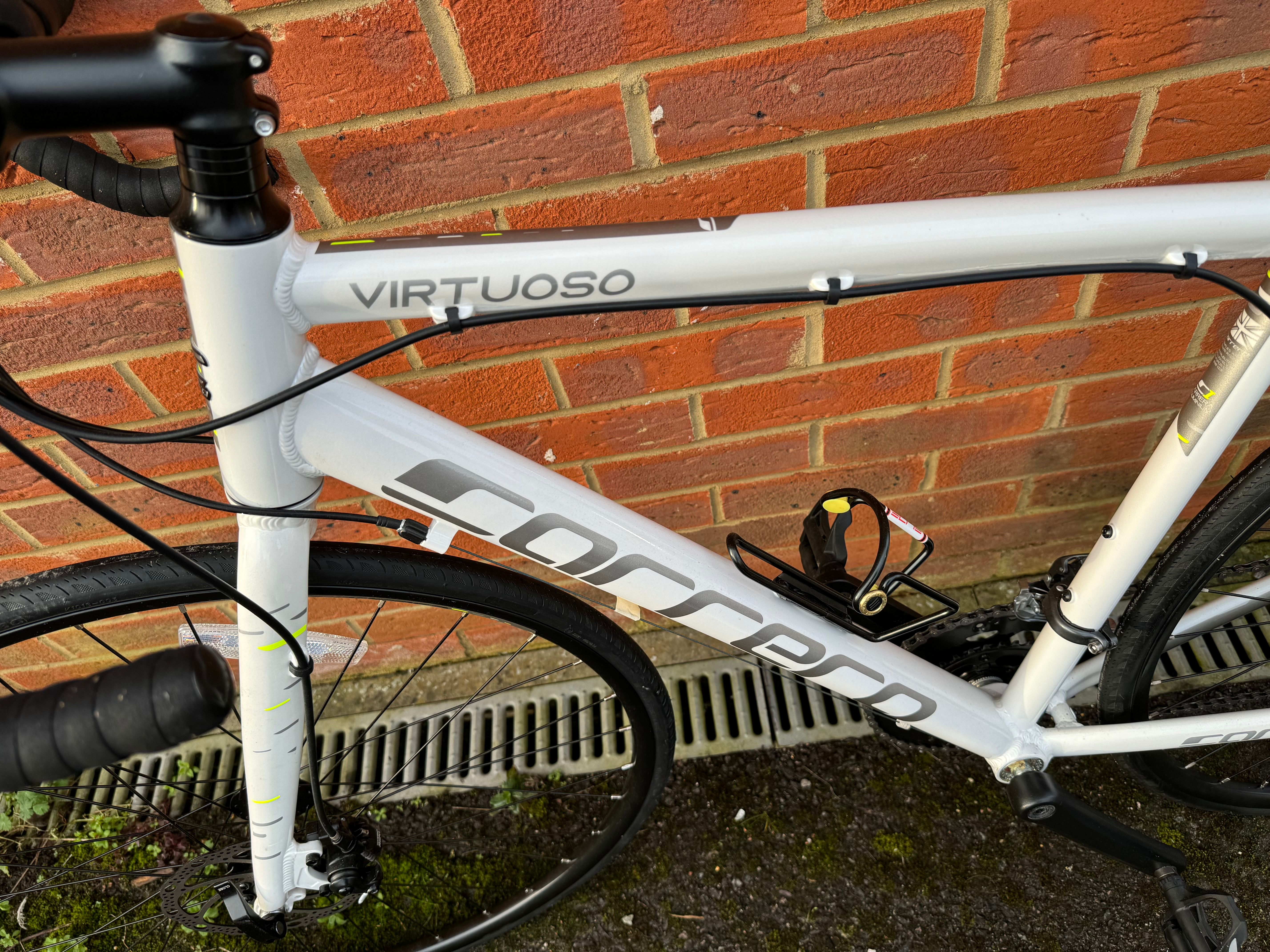 Carrera virtuoso shop mens road bike