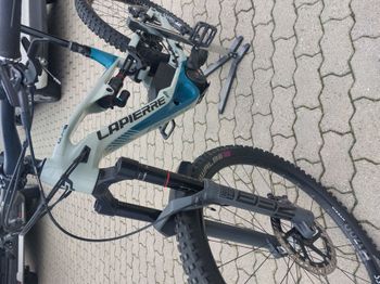 Used Lapierre Overvolt GLP 2 Elite 2022 2022 Mountainbike, White, 27.5 — image 5 of 5