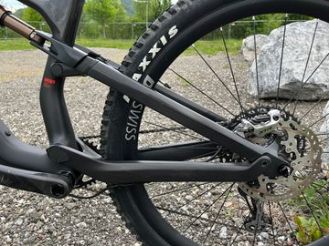 Używany Canyon Neuron CF SLX 9 2021 2021 Mountainbike — zdjęcie 26 z 56