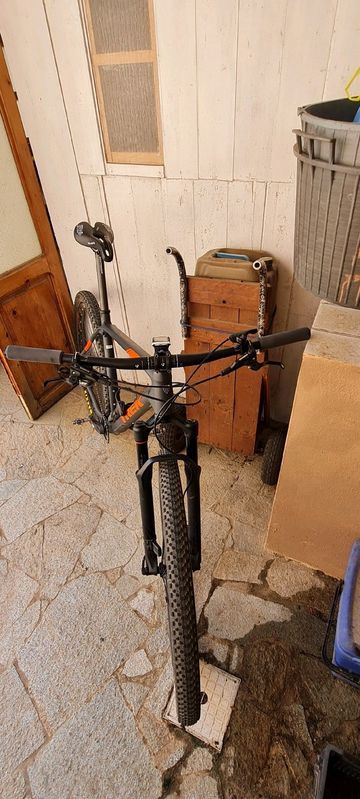 Used Trek Procaliber 9.7 2018 2018 Mountainbike, Light Gray — image 2 of 11