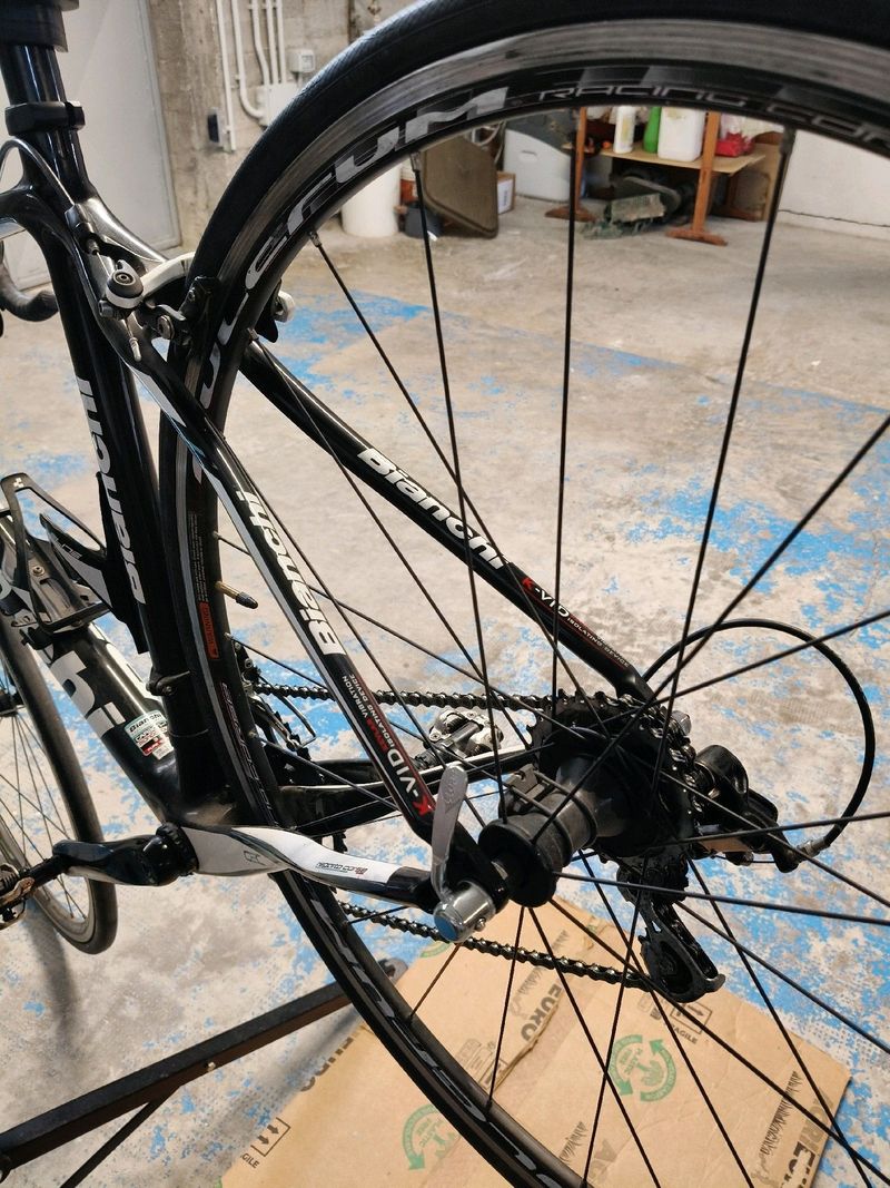 Used Bianchi Intenso Veloce Compact 2016 2016 Road & Gravel, Black — image 7 of 13