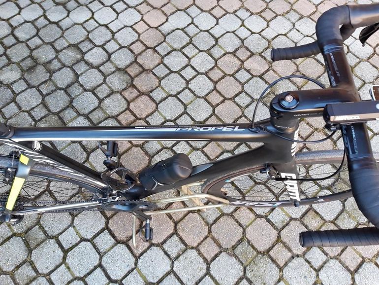 Used Giant Propel Advanced 1 2015 Road & Gravel, Black — image 3 of 3