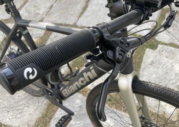 Used Bianchi Impulso e-Allroad Tourer 2022 Road & Gravel, Black — image 6 of 10
