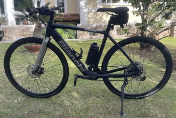 Used Bianchi Impulso e-Allroad Tourer 2022 Road & Gravel, Black — image 2 of 10