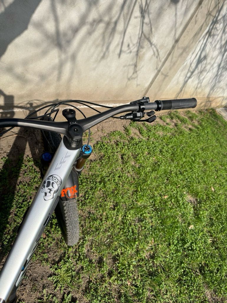Used Canyon Spectral 29 CFR 2023 2023 Mountainbike, Light Gray, 29 — image 5 of 12