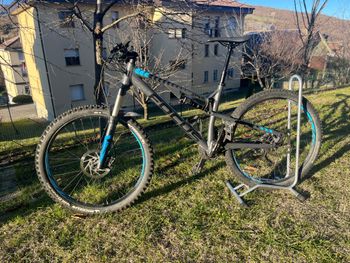 Used Focus spine evo 2019 Mountainbike, Light Gray — image 3 of 7