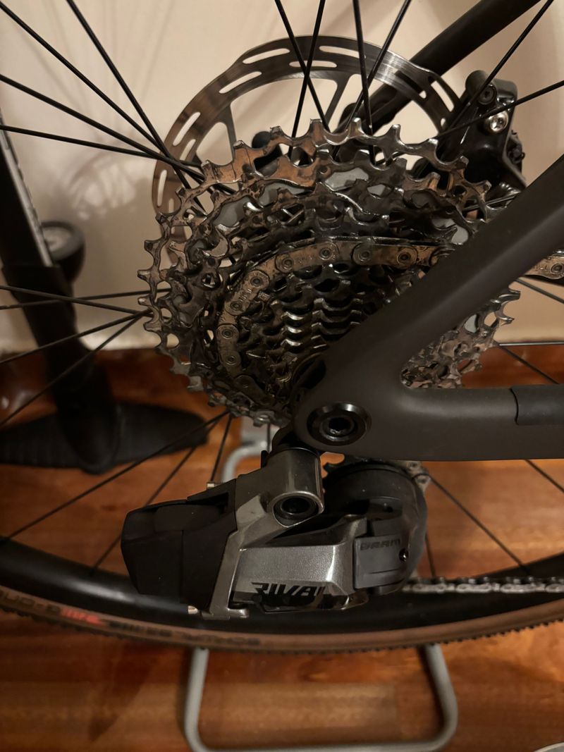 Used Scott Contessa addict SRAM Red eTap 2022 Road & Gravel, Black — image 10 of 17