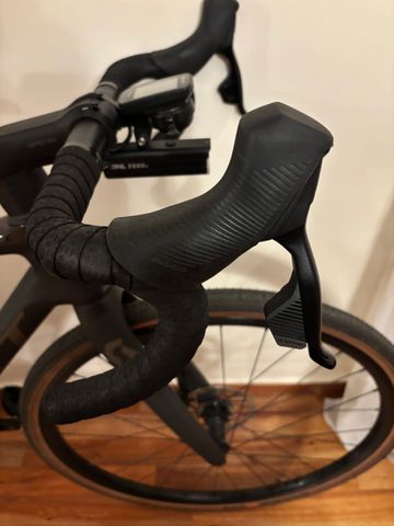Used Scott Contessa addict SRAM Red eTap 2022 Road & Gravel, Black — image 5 of 17