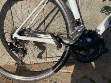 Tweedehands Giant TCR Advanced 2 KOM 2022 Road & Gravel — afbeelding 3 van 4