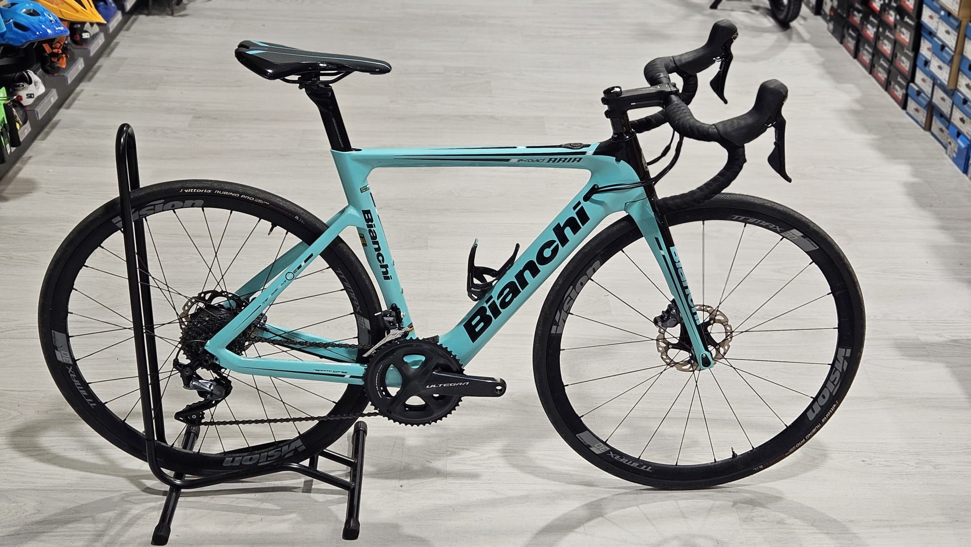 Bianchi e road bike 2024 2019