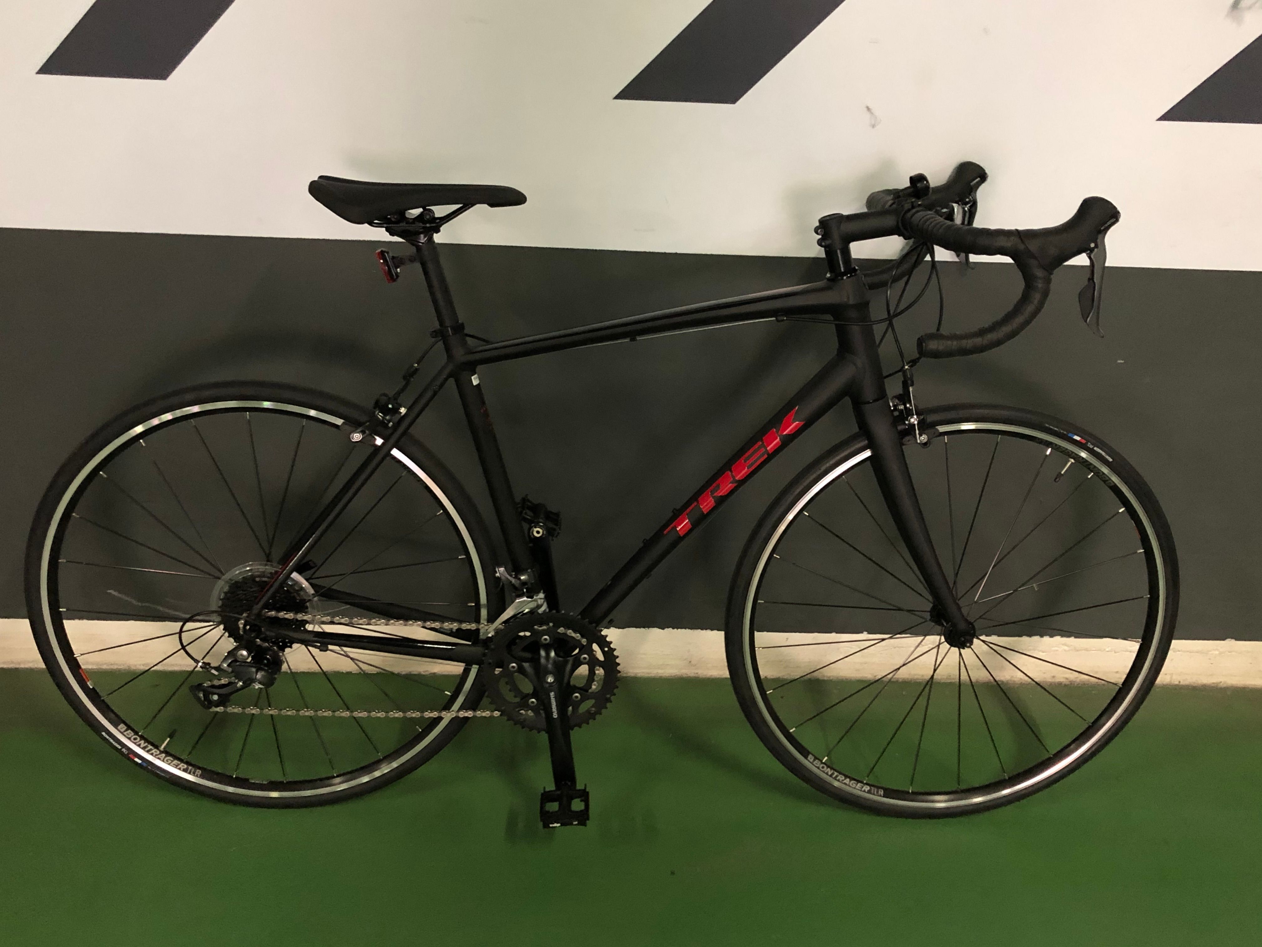 Trek Domane AL 2 used in 56 cm | buycycle UK