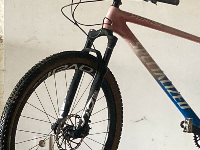 Used Specialized Epic Hardtail Pro 2020 2020 Mountainbike, Red — image 3 of 7