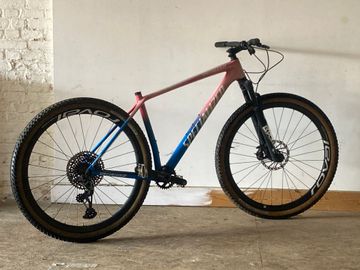 Used Specialized Epic Hardtail Pro 2020 2020 Mountainbike, Red — image 6 of 7