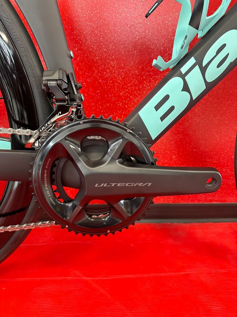 Used Bianchi Oltre PRO - Ultegra Di2 2023 2023 Road & Gravel — image 8 of 14