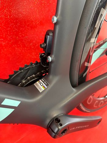 Used Bianchi Oltre PRO - Ultegra Di2 2023 2023 Road & Gravel — image 9 of 14