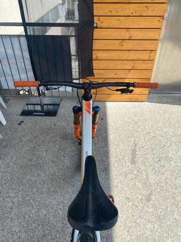 Pivot Firebird 29 Pro X01 2023 2023 Mountainbike d'occasion — image 4 sur 9