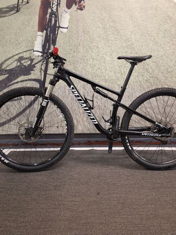 Specialized - EPIC  CARBONO, 2023